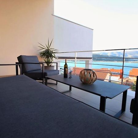 טרוגיר Luxury Villa Lana Apt, Seaview Terrace, Large Outdoor Space, Bbq מראה חיצוני תמונה