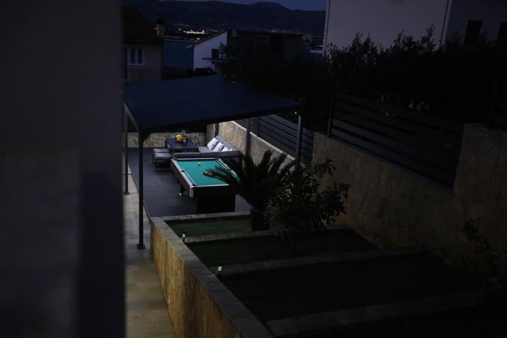 טרוגיר Luxury Villa Lana Apt, Seaview Terrace, Large Outdoor Space, Bbq מראה חיצוני תמונה
