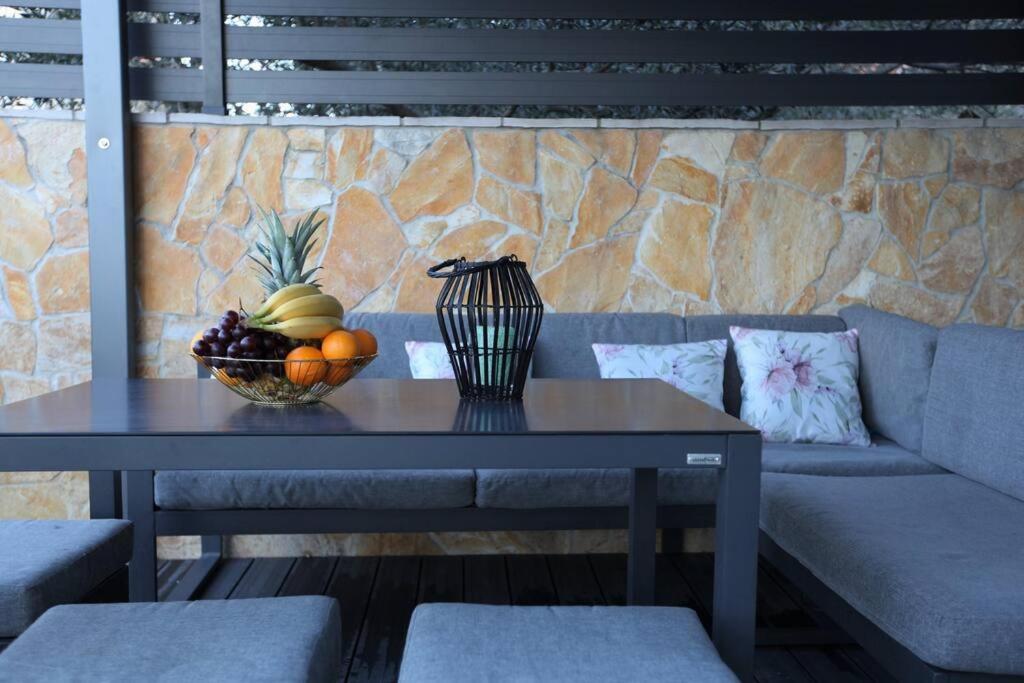 טרוגיר Luxury Villa Lana Apt, Seaview Terrace, Large Outdoor Space, Bbq מראה חיצוני תמונה