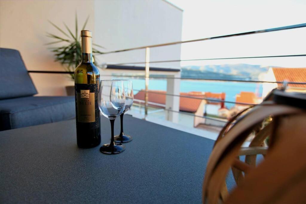 טרוגיר Luxury Villa Lana Apt, Seaview Terrace, Large Outdoor Space, Bbq מראה חיצוני תמונה